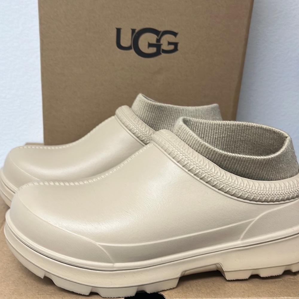 UGG TASMAN X